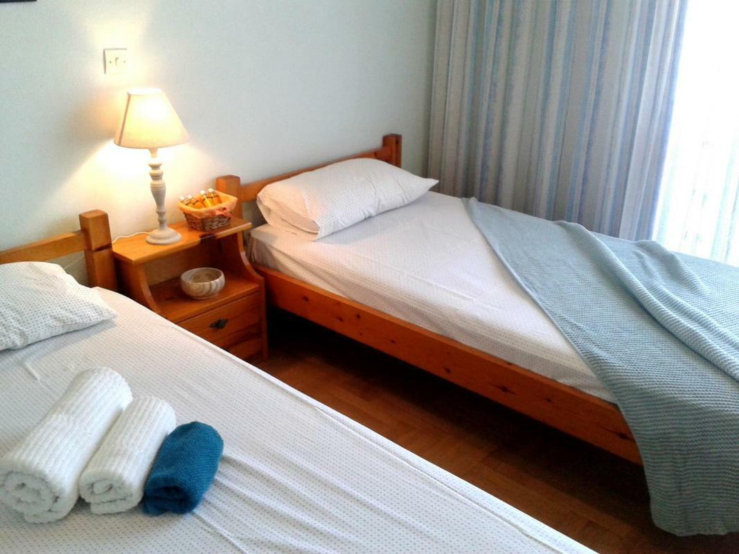 Elena'S Apartments บาทซี ภายนอก รูปภาพ